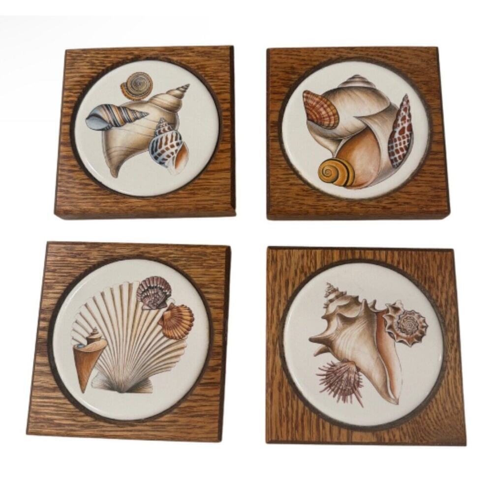 Vintage 4 Piece Sea Shells Wood & Ceramic Inlay Coaster Set Coastal Beach Decor‎